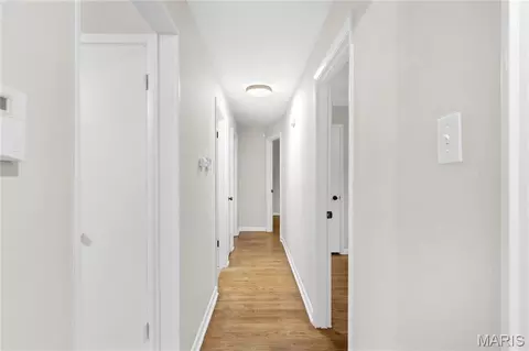 Entry Way - 931 Thatcher Ave, Ferguson, MO 63135 photo 3 of 3