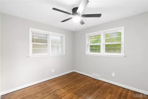 Bedroom - 931 Thatcher Ave, Ferguson, MO 63135 photo 2 of 4