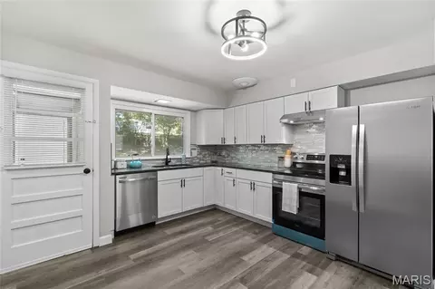 Kitchen - 931 Thatcher Ave, Ferguson, MO 63135 photo 2 of 3