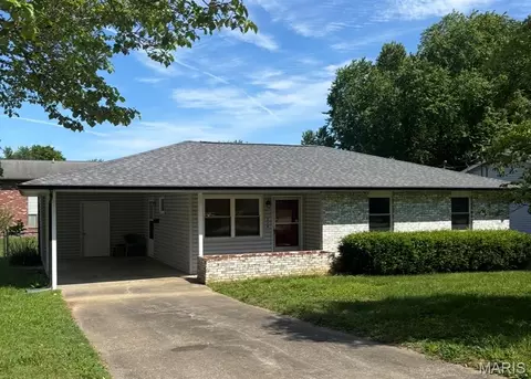 224 W Vale Dr, Jackson, MO 63755