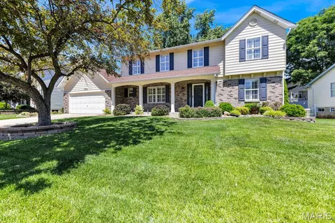 2094 Autumn Wood Dr, Saint Charles, MO 63303