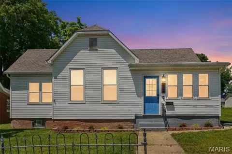 131 Frisco St, Festus, MO 63028