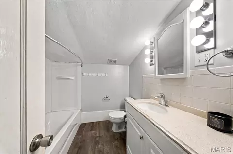 Bath - 7 Southview Dr, Rolla, MO 65401 photo 2 of 2