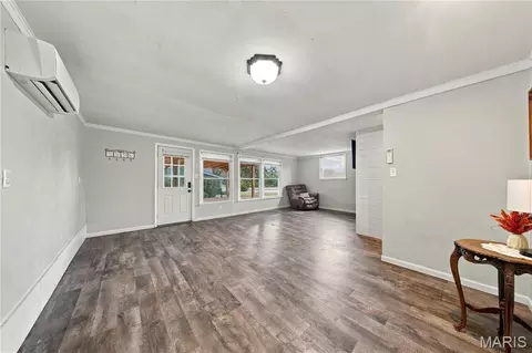 Living - 7 Southview Dr, Rolla, MO 65401 photo 1 of 5