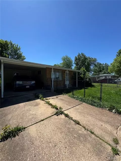943 Judy Dr, Farmington, MO 63640