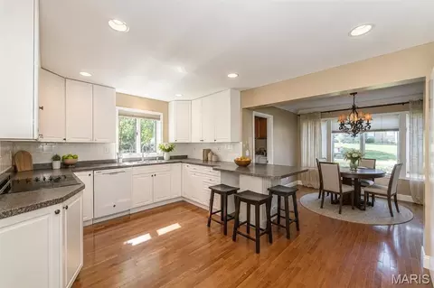 Kitchen - 159 Spring Oaks Dr, Ballwin, MO 63011 photo 2 of 5