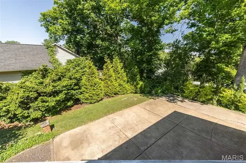 Exterior - 159 Spring Oaks Dr, Ballwin, MO 63011 photo 9 of 11