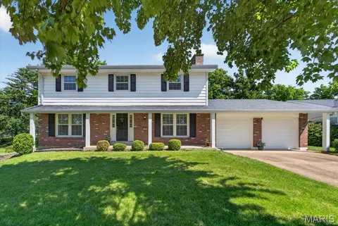 249 Aspen Trail Dr, Ballwin, MO 63011