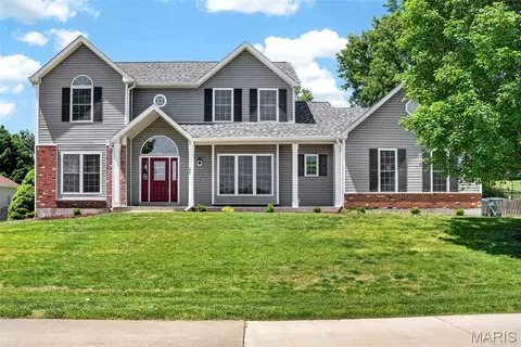 398 Round Tower Dr, Cottleville, MO 63304