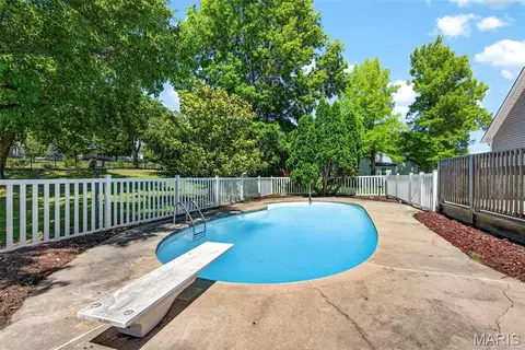 Exterior - 398 Round Tower Dr, Cottleville, MO 63304 photo 3 of 9