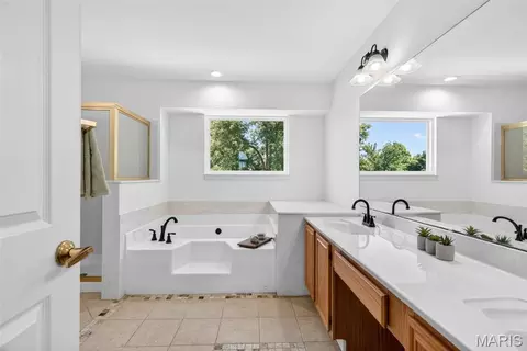 Bath - 398 Round Tower Dr, Cottleville, MO 63304 photo 2 of 5