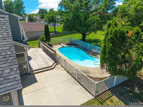 Exterior - 398 Round Tower Dr, Cottleville, MO 63304 photo 6 of 9