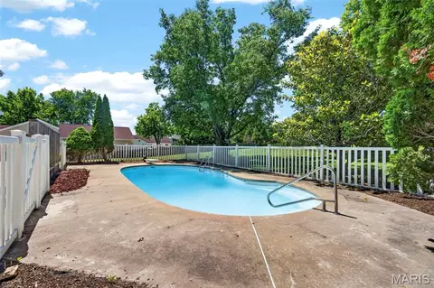 Exterior - 398 Round Tower Dr, Cottleville, MO 63304 photo 7 of 9