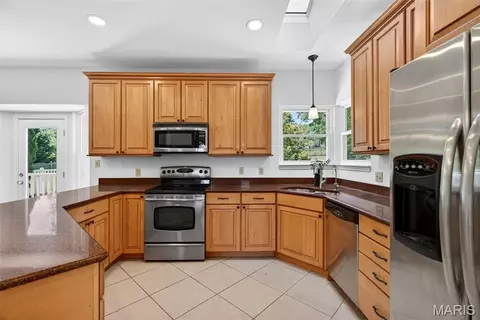 Kitchen - 398 Round Tower Dr, Cottleville, MO 63304 photo 5 of 6