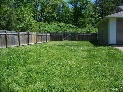 Exterior - 16355 Walnut Rd, Plato, MO 65552 photo 9 of 14