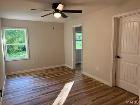 Bedroom - 21700 Highway Y, Saint Robert, MO 65584 photo 4 of 5