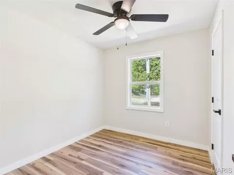 Bedroom - 21700 Highway Y, Saint Robert, MO 65584 photo 3 of 11