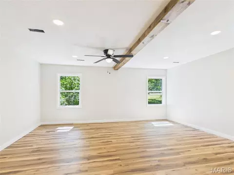 Living - 21700 Highway Y, Saint Robert, MO 65584 photo 1 of 2