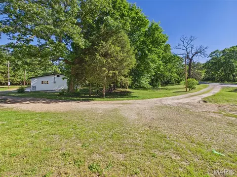 Exterior - 21700 Highway Y, Saint Robert, MO 65584 photo 11 of 16