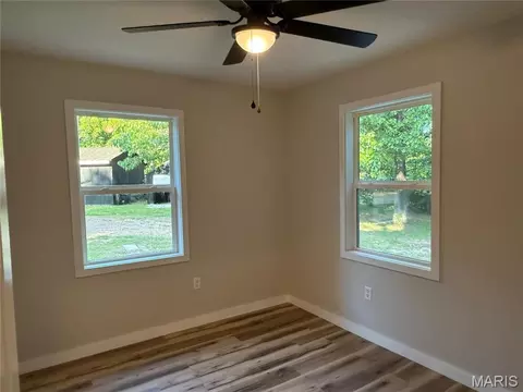 Bedroom - 21700 Highway Y, Saint Robert, MO 65584 photo 2 of 5