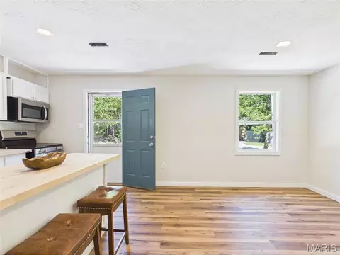 Entry Way - 21700 Highway Y, Saint Robert, MO 65584 photo 1 of 10