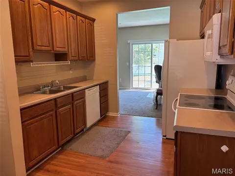 Kitchen - 745 Erika St, O'fallon, IL 62269 photo 3 of 3