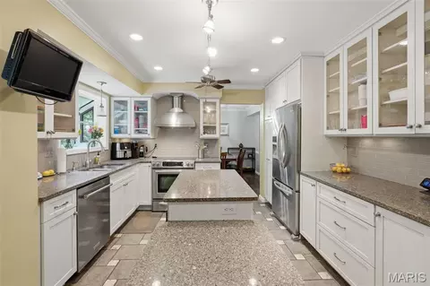 Kitchen - 130 Holly Garden Dr, Ballwin, MO 63021 photo 2 of 2