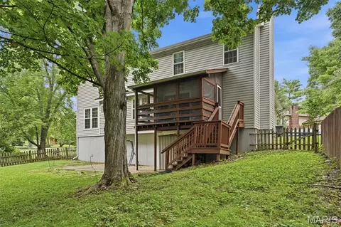 Exterior - 130 Holly Garden Dr, Ballwin, MO 63021 photo 3 of 4