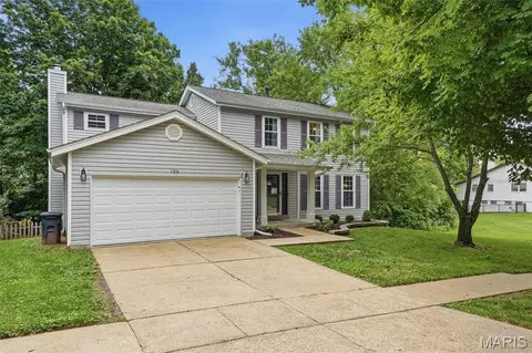 130 Holly Garden Dr, Ballwin, MO 63021