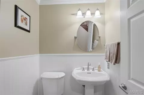 Bath - 130 Holly Garden Dr, Ballwin, MO 63021 photo 1 of 4