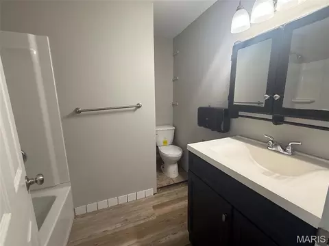 Bath - 106 Schemmer Rd, Wright City, MO 63390 photo 1 of 2