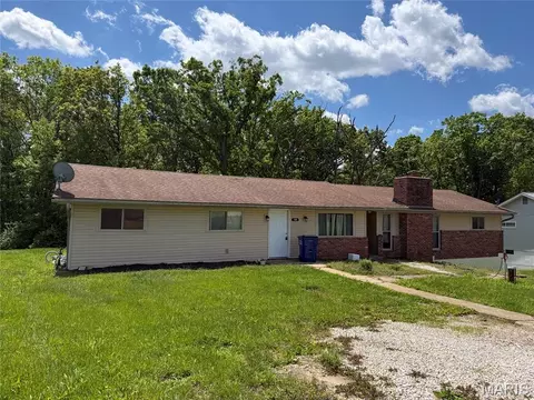 106 Schemmer Rd, Wright City, MO 63390