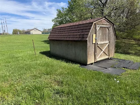 106 Schemmer Rd, Wright City, MO 63390 photo 3