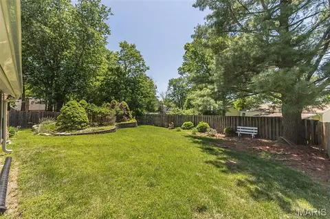 Exterior - 716 Reinke Rd, Ballwin, MO 63021 photo 8 of 8