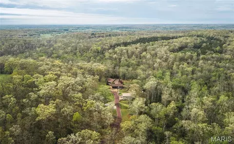 3847 Cleavesville Rd, Bland, MO 65014