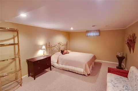 Bedroom - 4432 Thatcher Rd, Alton, IL 62002 photo 8 of 9