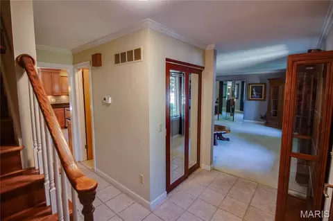Entry Way - 4432 Thatcher Rd, Alton, IL 62002 photo 2 of 5