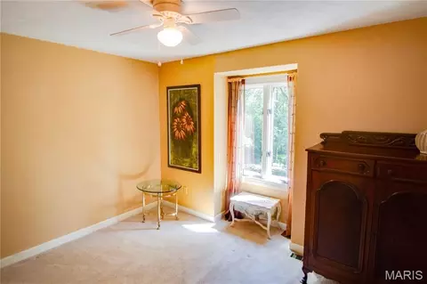 Bedroom - 4432 Thatcher Rd, Alton, IL 62002 photo 4 of 9