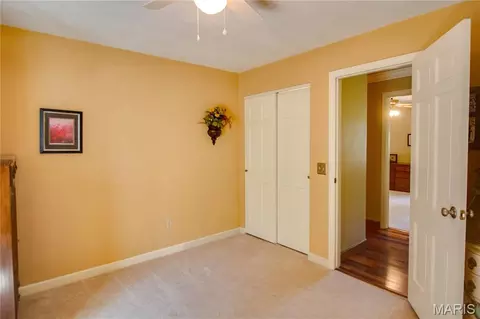 Bedroom - 4432 Thatcher Rd, Alton, IL 62002 photo 5 of 9