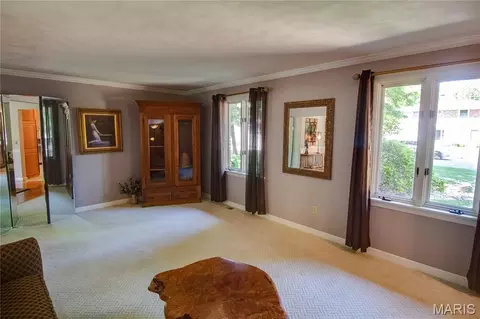 Living - 4432 Thatcher Rd, Alton, IL 62002 photo 2 of 3