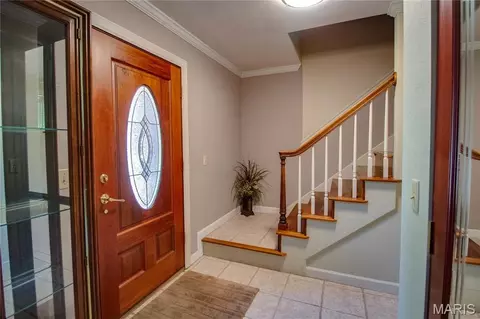 Entry Way - 4432 Thatcher Rd, Alton, IL 62002 photo 1 of 5