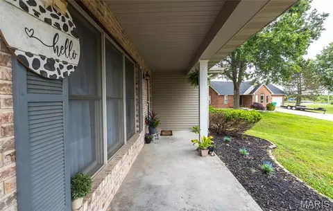 Exterior - 227 Robin Ct, Bourbon, MO 65441 photo 5 of 10