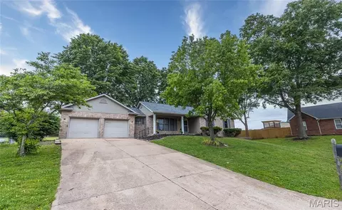 Exterior - 227 Robin Ct, Bourbon, MO 65441 photo 9 of 10