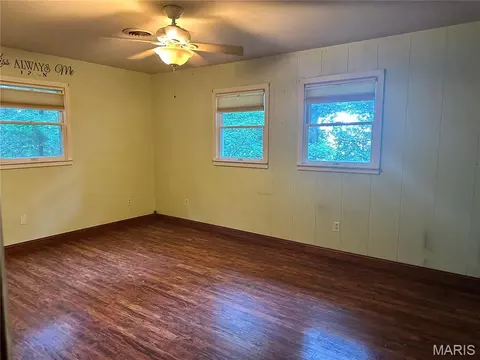 Bedroom - 10465 Chalk Bluff Way, Dexter, MO 63841 photo 3 of 4