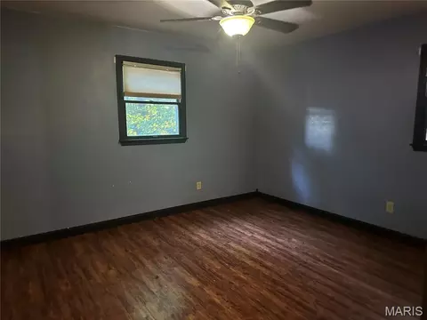 Bedroom - 10465 Chalk Bluff Way, Dexter, MO 63841 photo 2 of 4