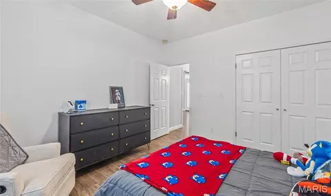 Bedroom - 211 Sooter Ln, Rolla, MO 65401 photo 2 of 8