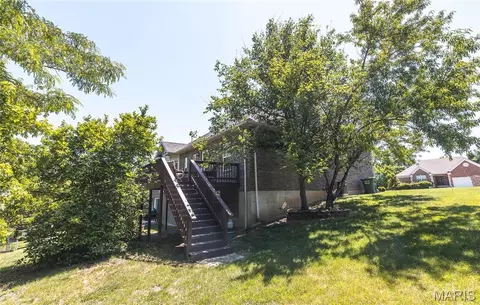 Exterior - 211 Sooter Ln, Rolla, MO 65401 photo 4 of 8