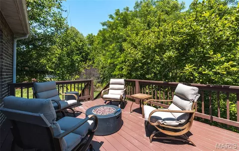Exterior - 211 Sooter Ln, Rolla, MO 65401 photo 6 of 8