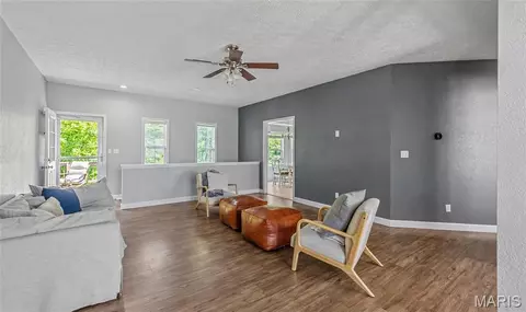 Entry Way - 211 Sooter Ln, Rolla, MO 65401 photo 1 of 3