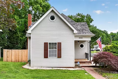 126 S Jefferson Ave, Collinsville, IL 62234
